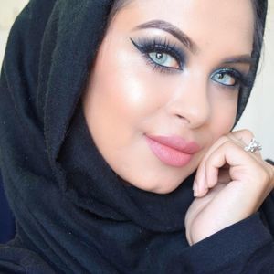 Meet your Posher, Noor